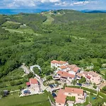 Villa Michelle Karojba