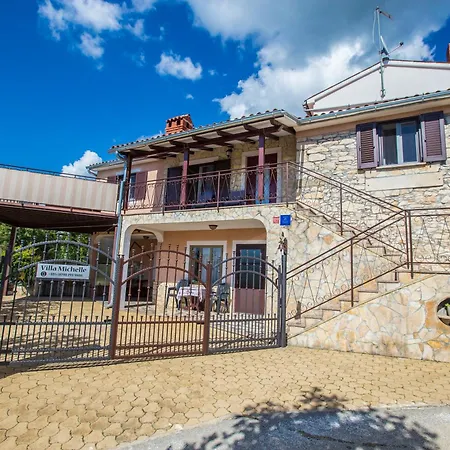 Michelle Willa Karojba