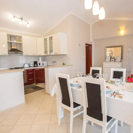 Villa Michelle Karojba