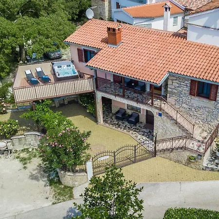 Villa Michelle Karojba
